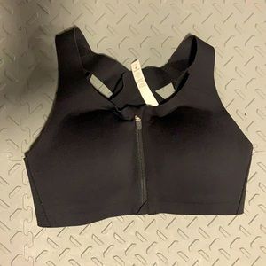 Lululemon Enlite Front Zip Bra. Size 34C. EUC.